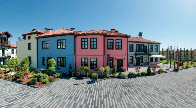 SIRÇALI HOTEL İLK YAŞINI KUTLADI 