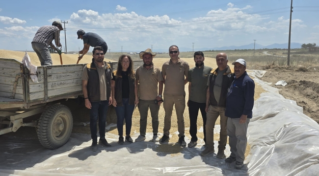 TMO KONYA BAŞMÜDÜRÜ MEHMET BARLAK: "OFİS ÇİFTÇİNİN DOSTUDUR, HER BİR TANENİZ BİZE EMANET" 